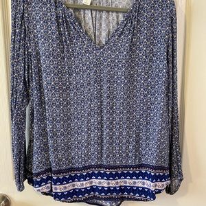 Old Navy women’s blouse